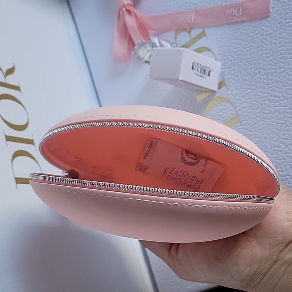 DIOR Pink Pouch Round Case - Picture 10 of 11